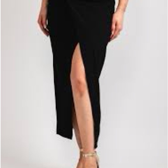 Vero Moda Dresses & Skirts - Vero Moda Black Asymmetrical Wrap Skirt